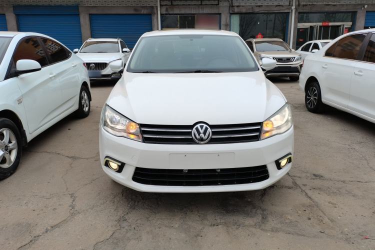 Used Volkswagen Jetta 2015 1.6L Manual Comfort Model Front