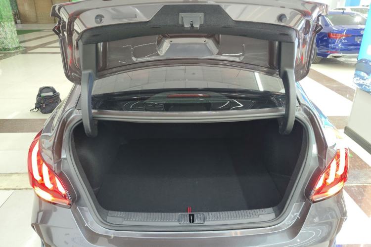 Used MG 5 2021 300TGI DCT Luxury Flagship Edition Trunk