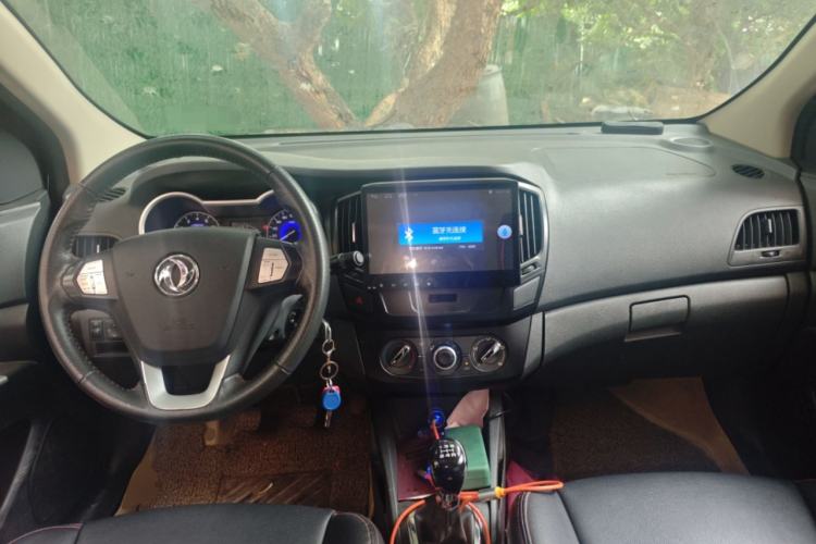 Used Dongfeng Aeolus AX3 2016 1.5L Manual ZhiKu Model Center Console