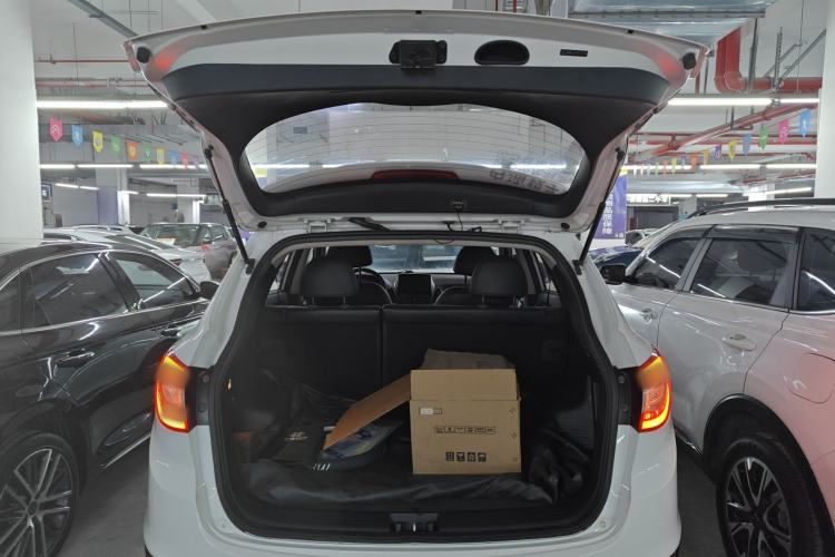 Used Hyundai ix35 2015 2.0L Automatic 2WD Smart Type China IV
