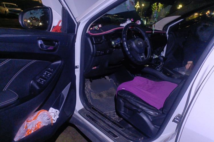 Used Dongfeng Fengon 580 2016 1.5T Manual Luxury Edition
