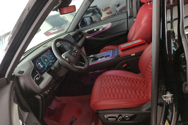 Used GAC Trumpchi GS8 2022 Linghang Series 2.0 TGDI Two-Wheel-Drive Luxury Smart Connectivity Version (7 Seats)