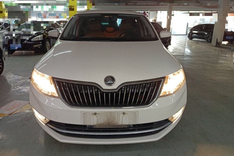 Used Skoda Rapid 2018 1.6L Automatic Comfort Edition
