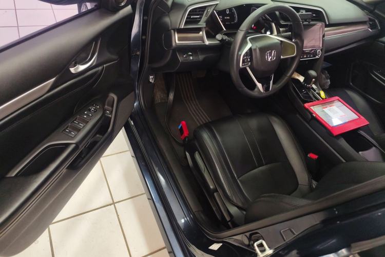 Used Honda Civic 2019 220TURBO CVT Dynamic Edition China VI Driver Seat