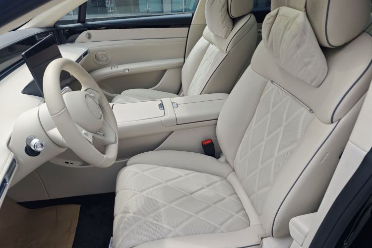 Used Hima Stelato S9 2025 Extended-Range Ultra Interior 5