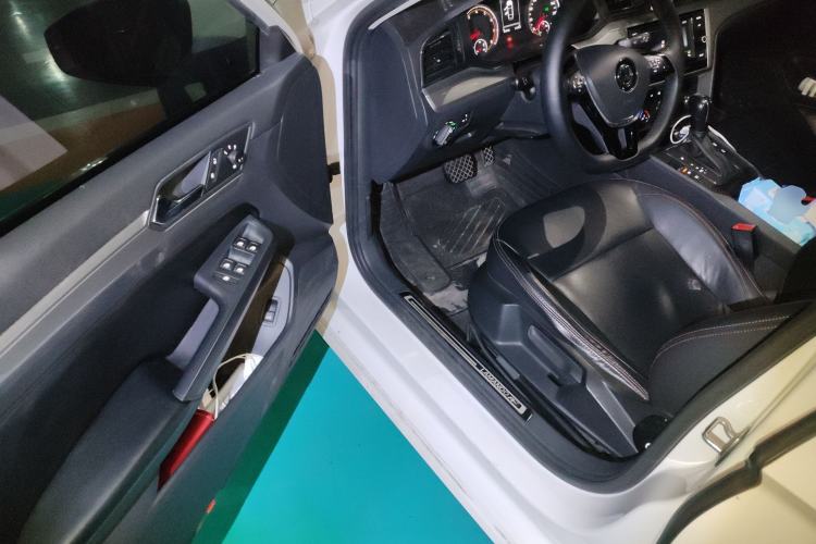 Used Volkswagen Lamando 2019 230TSI DSG Fashion Edition China V Standard