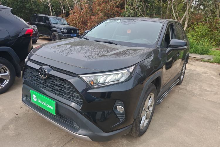 Used Toyota RAV4 2021 2.0L CVT Two-Wheel Drive Fashion Edition