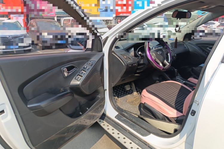 Used Hyundai ix35 2012 2.0L Automatic Two-Wheel Drive Elite Edition GLS
