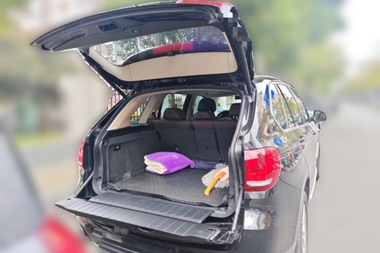 Used BMW X5 2015 xDrive28i
