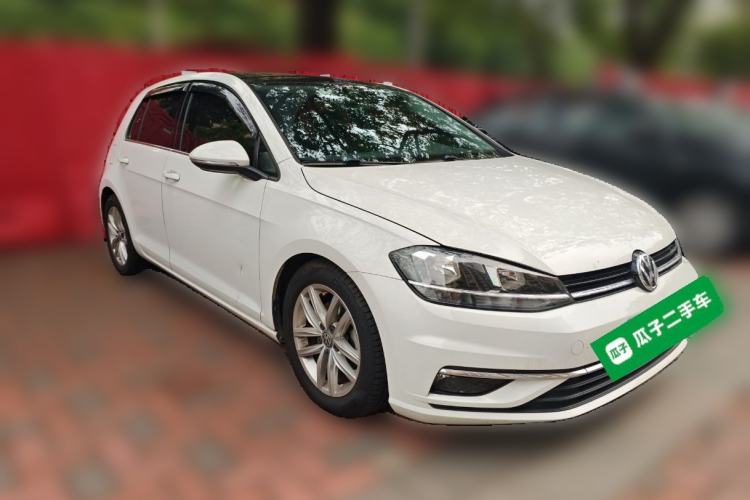 Used Volkswagen Golf 2018 230TSI Manual Comfort Version
