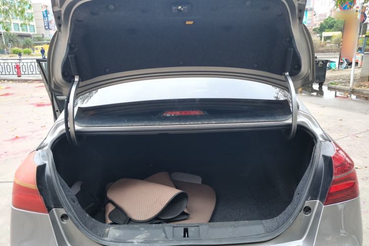 Used Geely Auto Emgrand 2019 Leading Edition 1.5L CVT Luxury Model China VI Standard