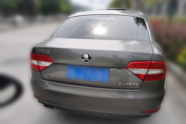 Used Skoda Superb 2013 1.8TSI Automatic MingShi Edition
