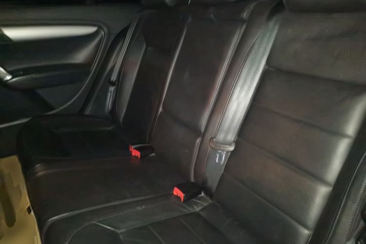 Used Volkswagen Lavida 2013 Restyled Classic 1.6L Manual Comfort Edition
