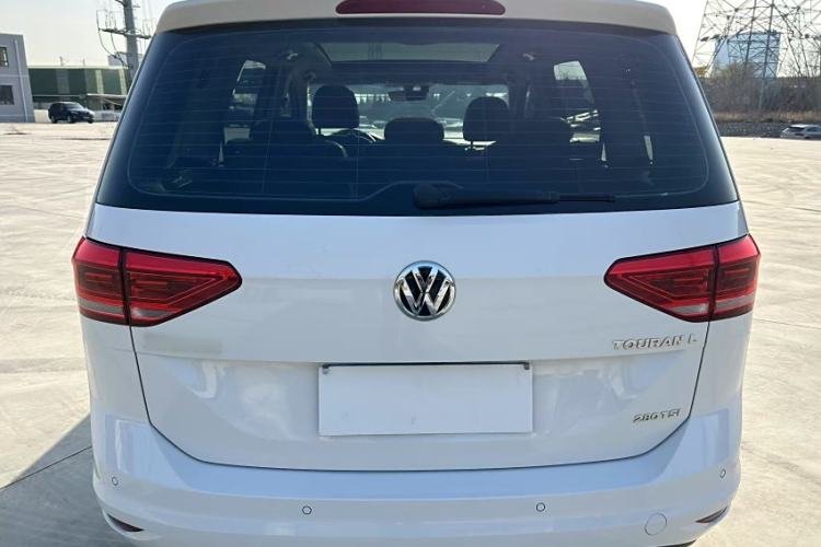 Used Volkswagen Touran 2018 Volkswagen Touran L 280TSI DSG Comfort Edition 7 Seats China V Emission Standard
