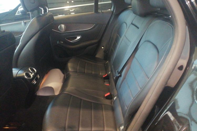 Used Mercedes-Benz GLC 2016 GLC 300 4MATIC Dynamic Model
