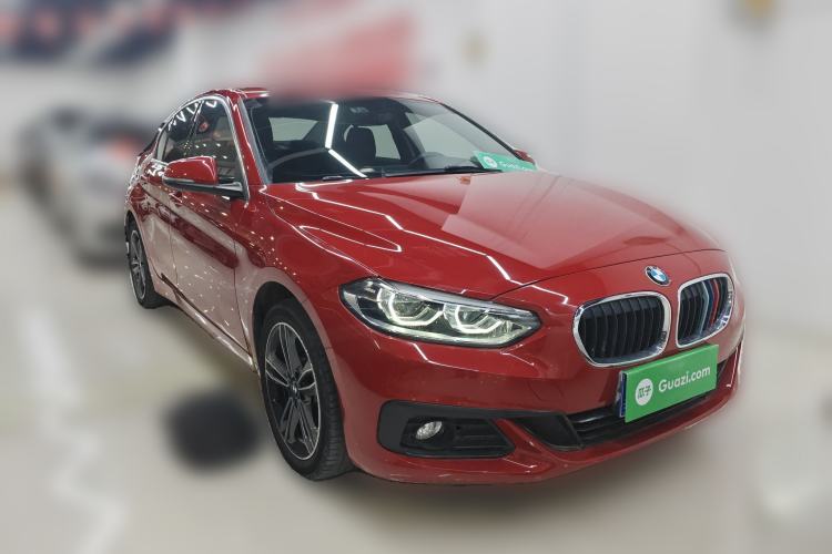 Used BMW 1 Series 2019 118i Fashion Model Front Right 45 Deg
