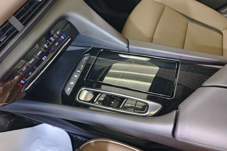 Used Buick Enclave 2020 28T Four-Wheel Drive Luxury Flagship Edition
