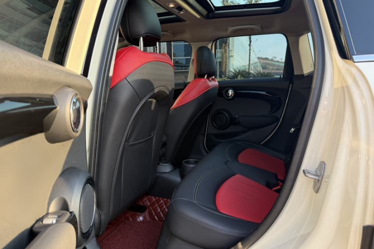 Used MINI 2019 1.5T COOPER Classic Edition Five-Door Version Exterior 5