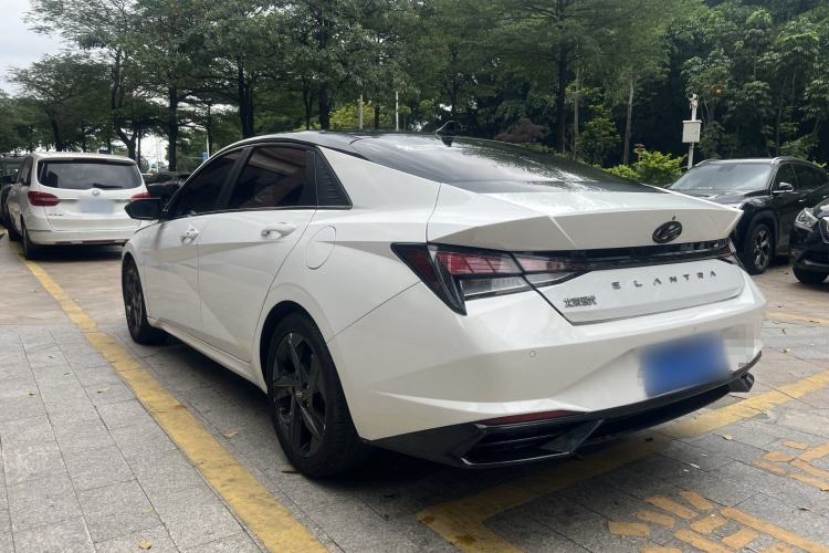 Used Hyundai Elantra 2021 1.5L CVT GLX Elite Edition Exterior 7