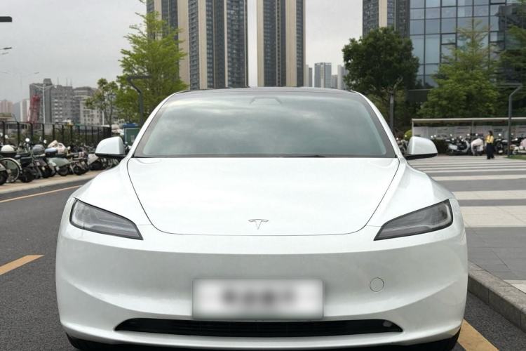 Used Tesla Model 3 2023 Rear-Wheel-Drive Version Exterior 3