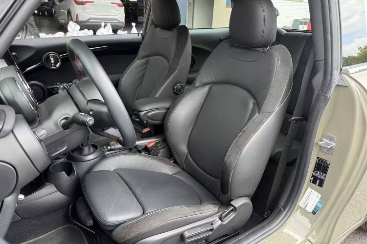 Used MINI MINI 2019 1.5T COOPER Racing Driver