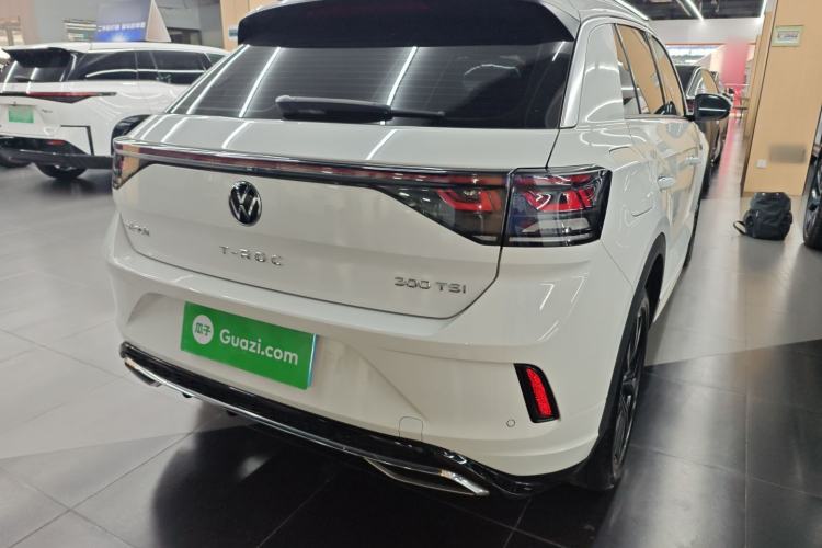 Used Volkswagen T-ROC 2023 300TSI DSG Two-Wheel-Drive Chen Guang Edition Rear Right 45 Deg