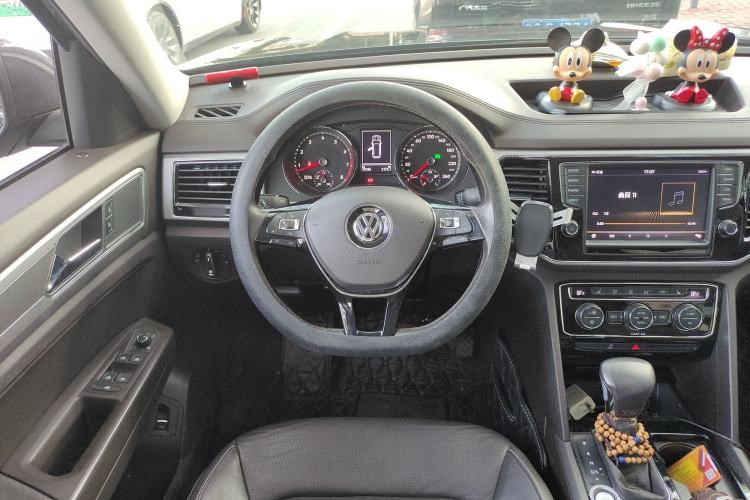 Used Volkswagen Teramont 2017 530 V6 Four-Wheel Drive Luxury Edition Steering Wheel