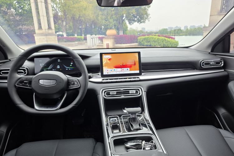 Used Geely Auto Emgrand 2026 Model 5th Generation 1.5L CVT Luxury Edition
