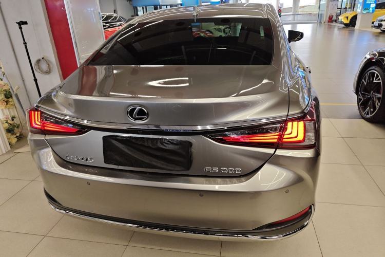 Used Lexus ES 2020 200 Excellence Edition