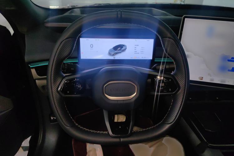 Used Lynk & Co 07 2024 EM-P 126 Long-Range Halo