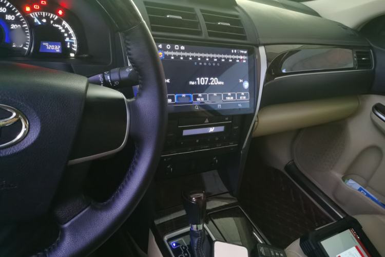 Used Toyota Camry 2016 2.0G 10th Anniversary Leading Edition
