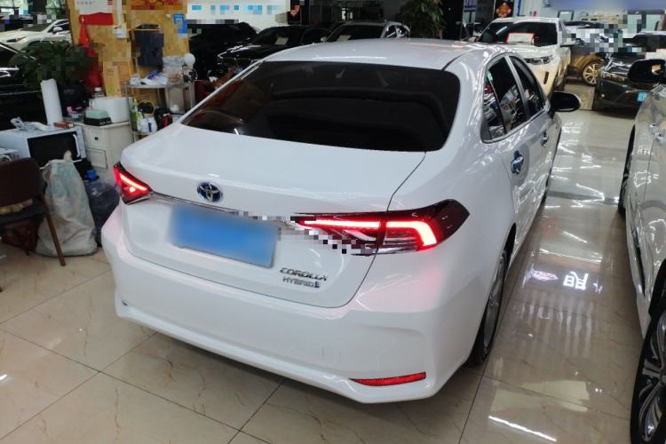 Used Toyota Corolla 2021 Dual-Motor 1.8L E-CVT Elite Edition
