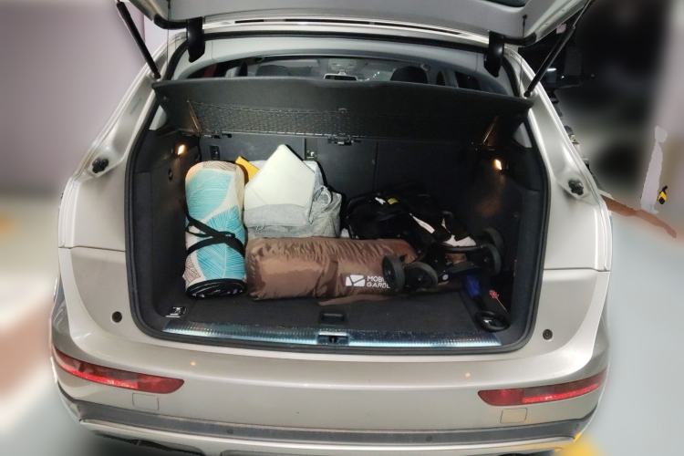 Used Audi Q5 2017 Plus 40 TFSI Technology Model Trunk