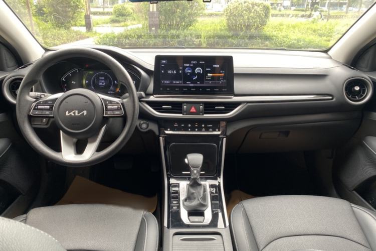 Used Kia K3 2021 Revised 1.5L CVT Fashion Edition Interior 1