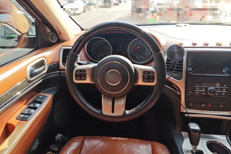 Used Jeep Grand Cherokee 2012 3.6L Flagship Navigation Edition
