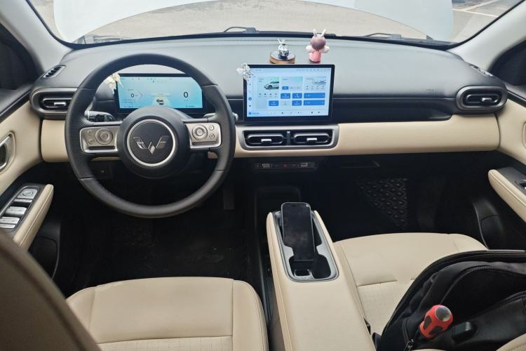 Used Wuling Bingo PLUS 2024 330 km Range Five-Seater Version