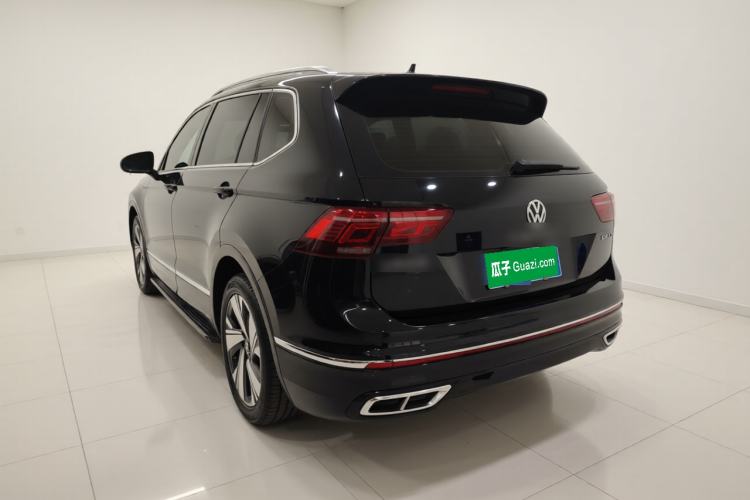 Used Volkswagen Tiguan L 2023 Restyled 330TSI Automatic Two-Wheel Drive R-Line Enhanced Comfort Version