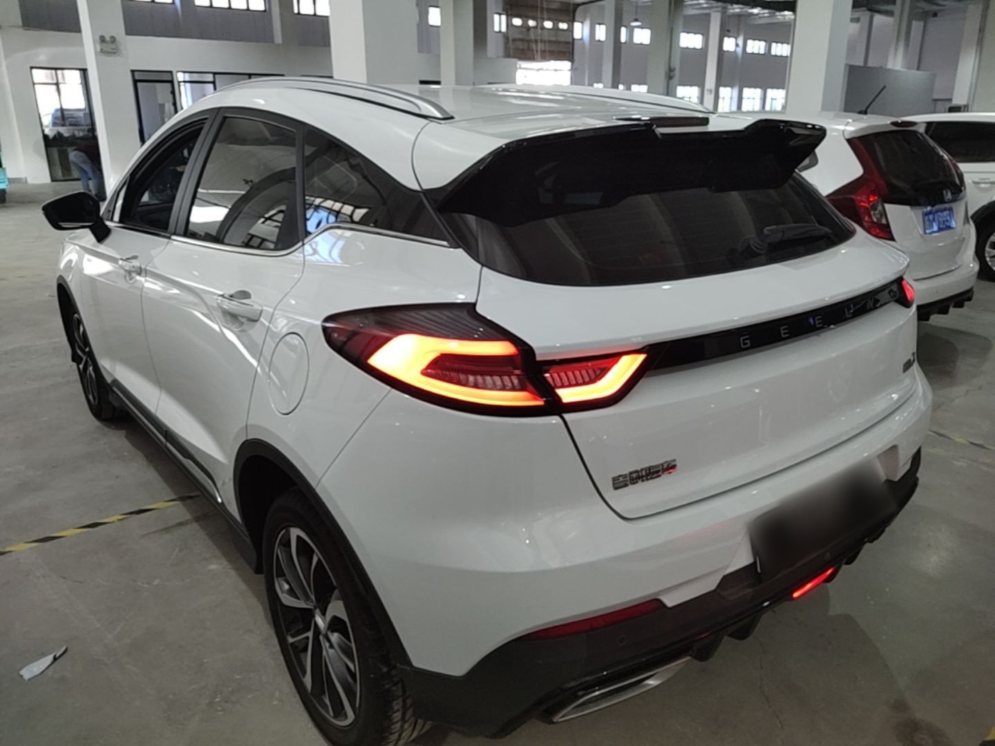 Geely Auto Emgrand S 2022 1.4T CVT Crossover Player Edition — снимка 4