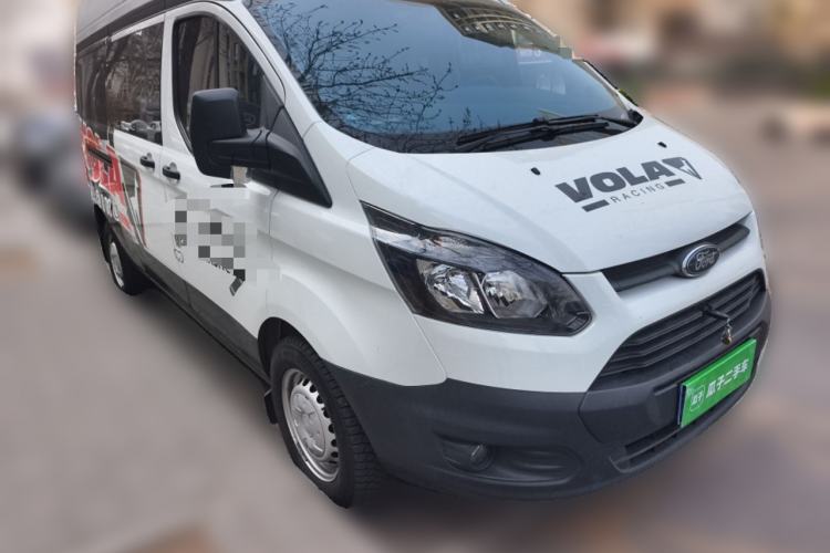 Used Ford Transit 2022 2.0T Gasoline Multi-Purpose Commercial Vehicle Mid-Drive Low-Roof Design with Dual Rear Doors Meeting China VI Emission Standards
