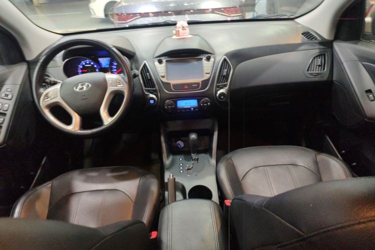 Used Hyundai ix35 2013 2.0L Automatic Two-Wheel Drive Smart GLS China IV Standard
