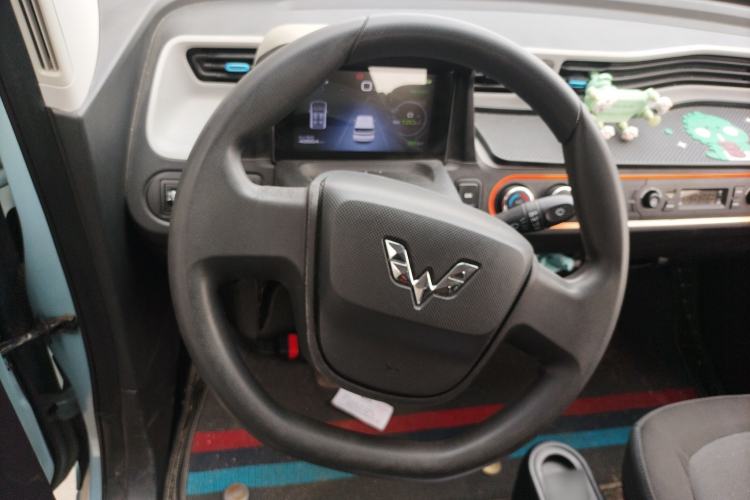 Used Wuling Hongguang MINIEV 2020 Zizai Version Lithium-NMC Steering Wheel