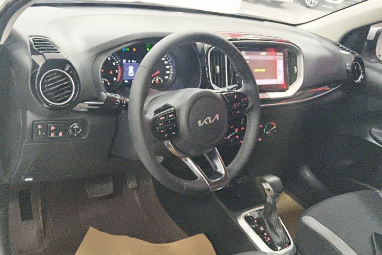 Used Kia kx1 Stonic 2021 1.4L CVT Fun Edition
