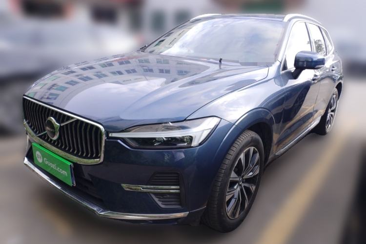 Used Volvo XC60 2023 B5 4x4 Smart Luxury Edition
