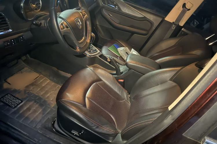 Used Baojun 560 2016 1.8L iAMT Luxury Model