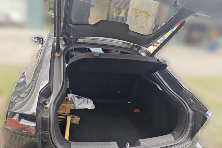 Used CHANGAN UNI-V 2022 1.5T Prestige Version Trunk