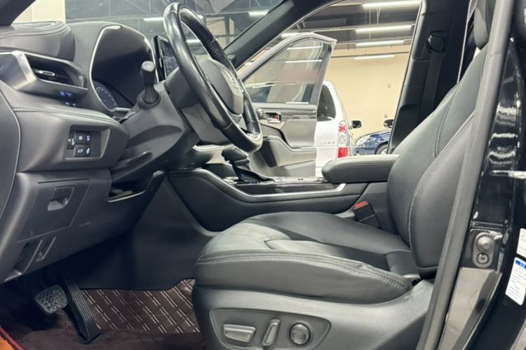 Used Toyota Crown Kluger 2021 2.5L HEV Four-Wheel Drive Flagship Edition Left Front Seat