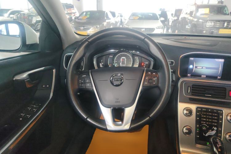 Used Volvo S60 2019 S60L T5 Smart Range Edition
