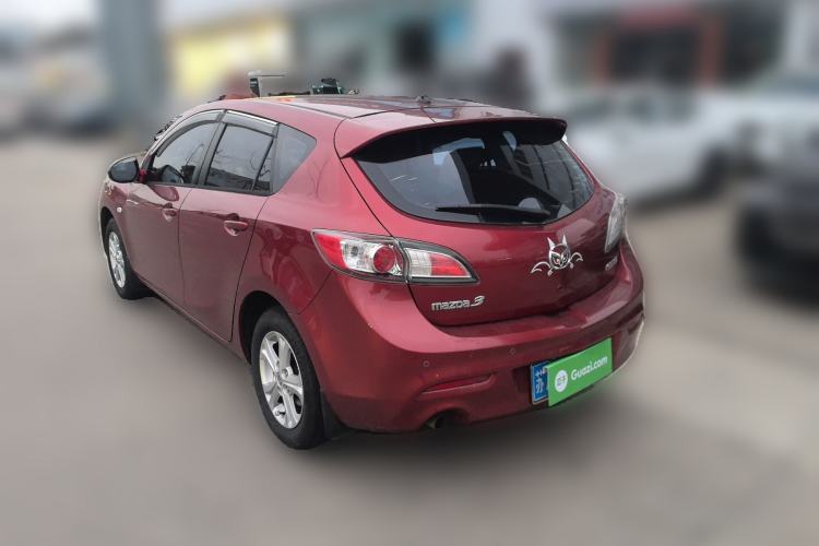 Used Mazda Mazda 3 2015 Hatchback 1.6L Manual Comfort Edition