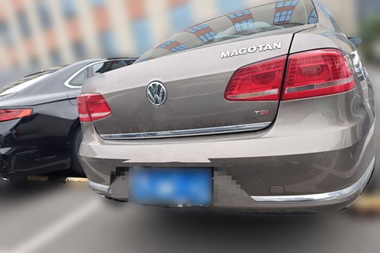 Used Volkswagen Magotan 2013 1.8TSI Luxury Model
