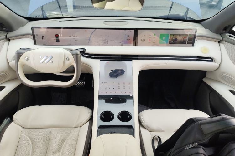 Used IM LS7 2023 90 kWh Elite Rear-Drive Version
